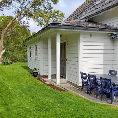 Gorgeous In Reksteren With Kitchen بيت للعطل *