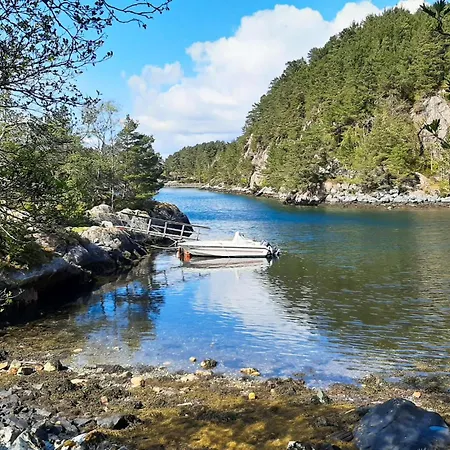 Gorgeous In Reksteren With Kitchen * Hope (Tysnes)