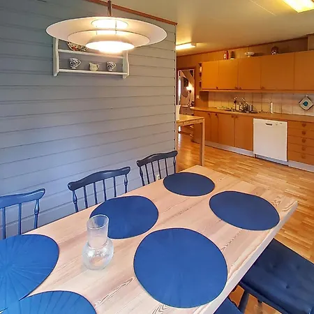 Tatil Evi Gorgeous In Reksteren With Kitchen Hope (Tysnes)